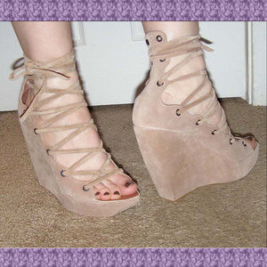 💗 NEW size 40/9-9.5 Alaia Suede Platforms SUPER SEXY